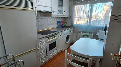 Foto 3 de Piso en venta en Calle Vitoria, 230, Gamonal - San Bruno - G9, Burgos Capital