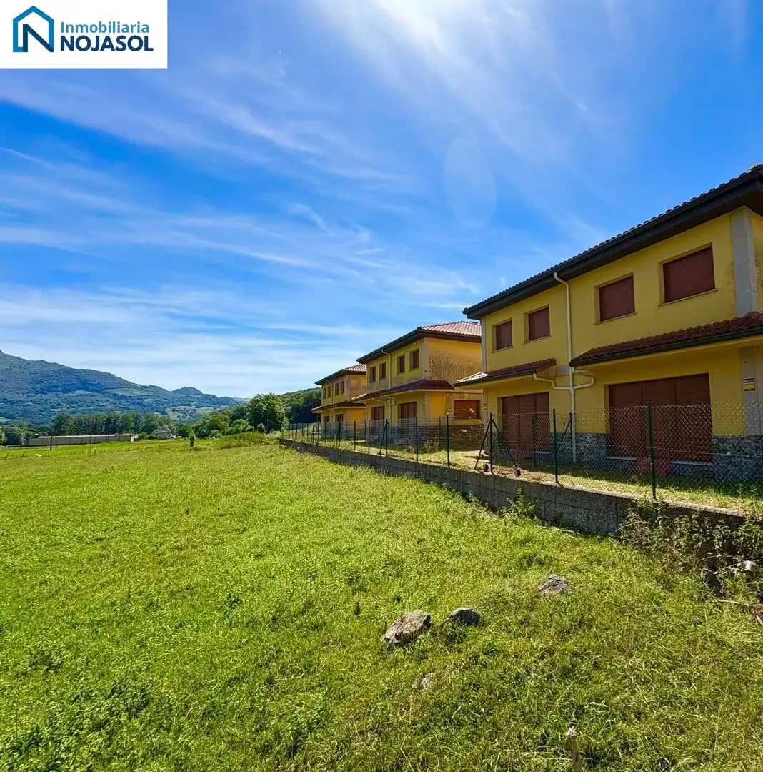 Casa adosada en venta en CA-261, Ruesga