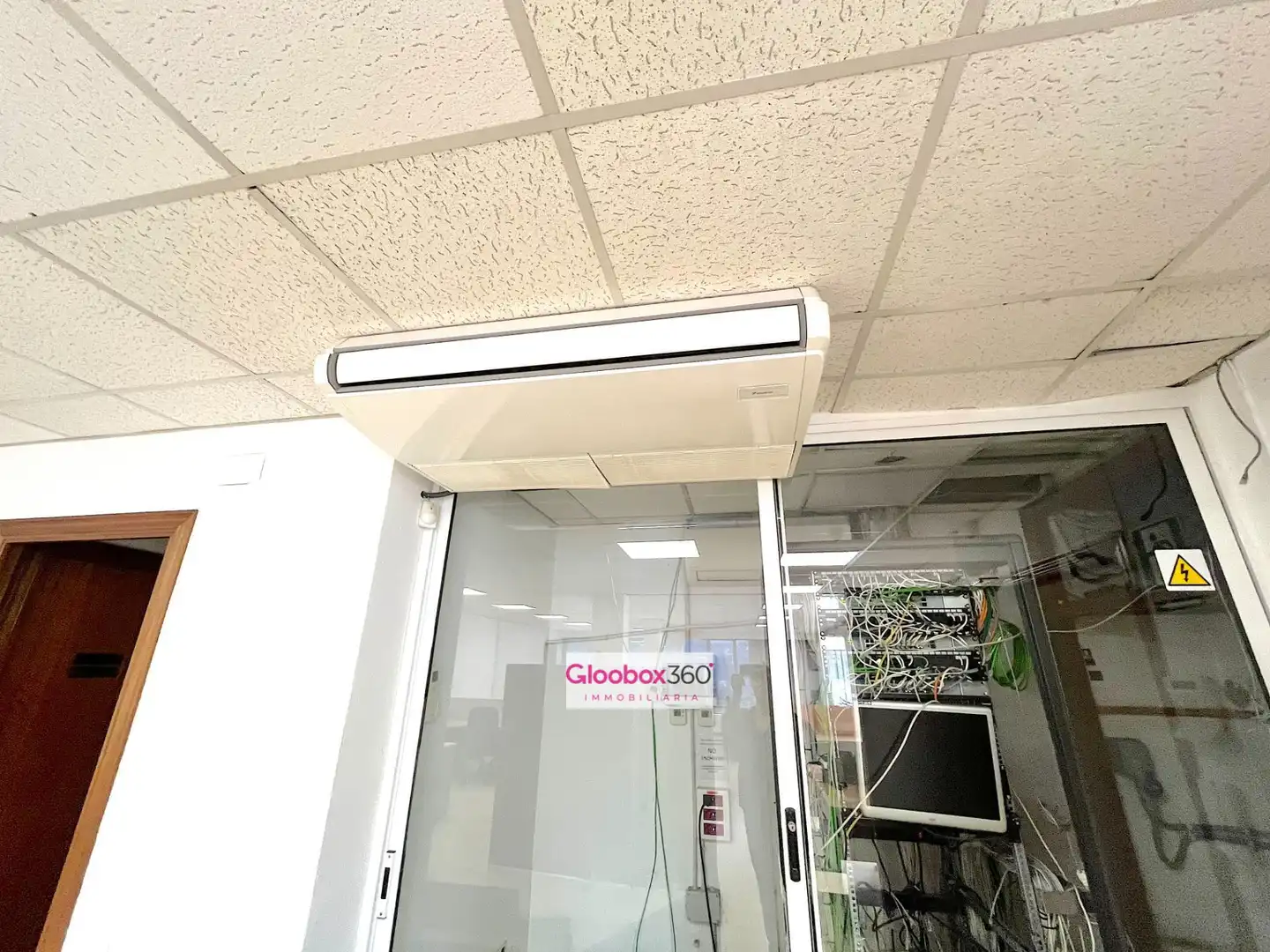 Büro zum Verkauf in Avenida S JORDI 31, imagen 13