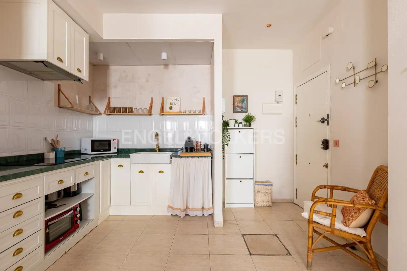 Study for rent in Santa Catalina