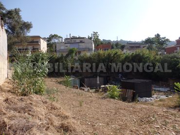 Terreny residencial en venda a Carrer dels Pirineus