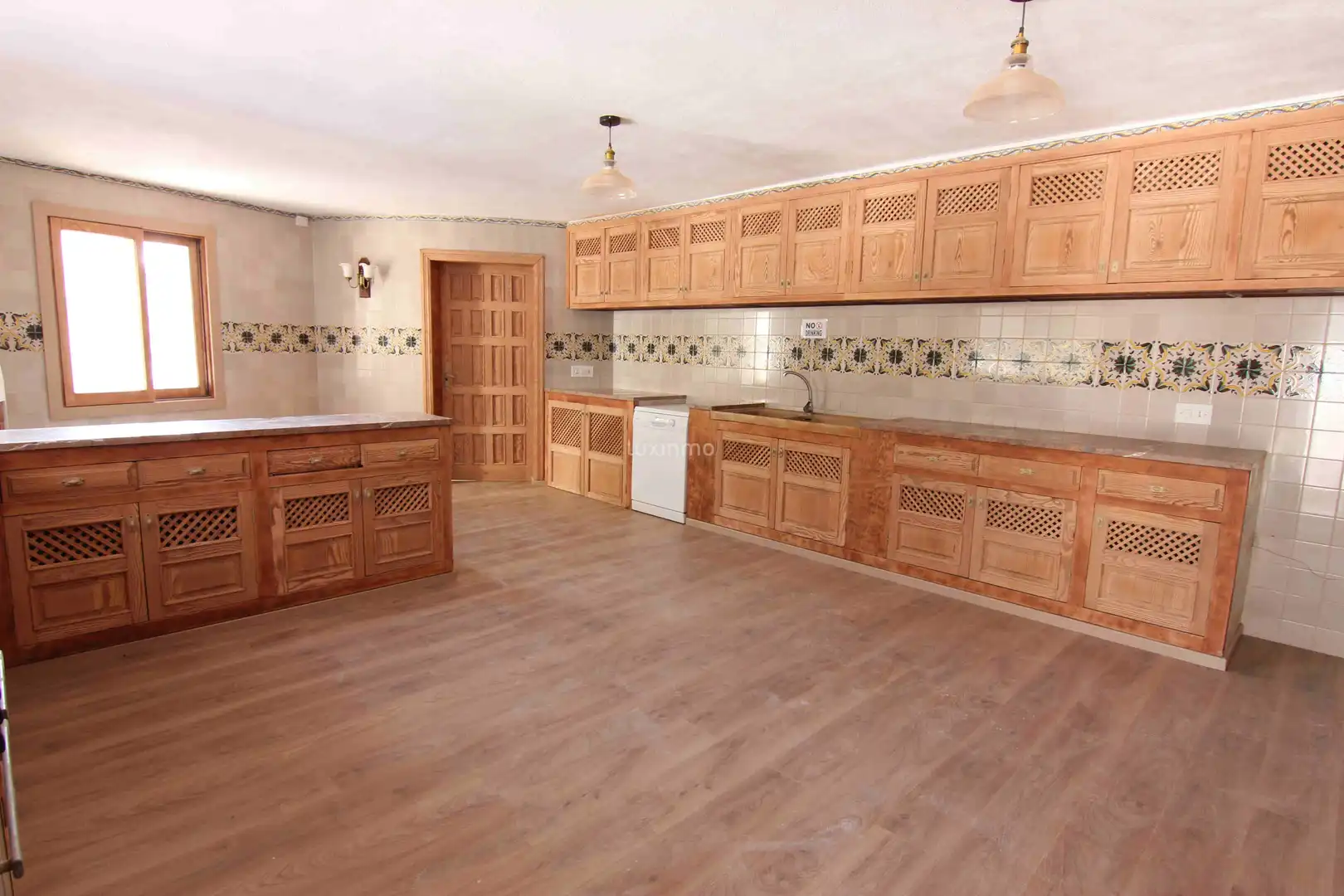 Cocina de Casa o chalet en venta en Sant Antoni de Portmany con Jardín privado, Terraza y Piscina comunitaria