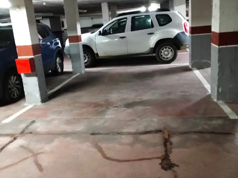 Parking de Garaje de alquiler en León Capital 