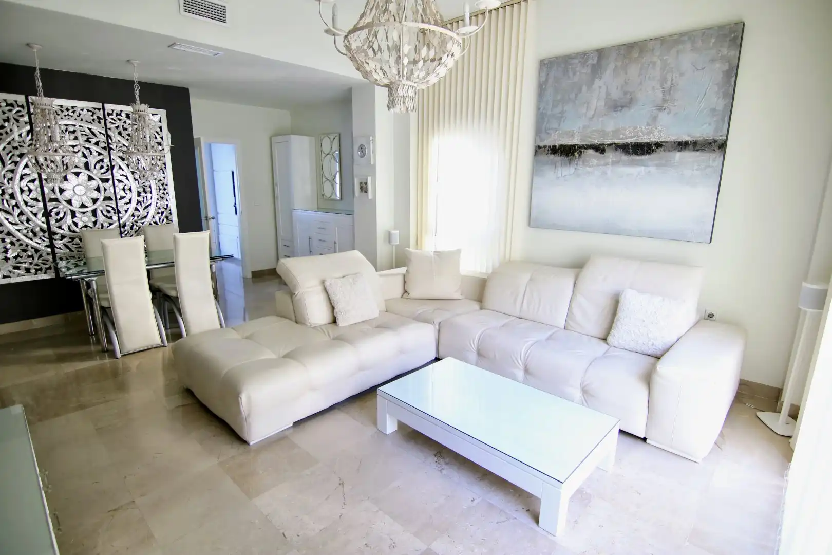 Living room of Detached homes for sale in Mairena del Aljarafe  with Air Conditioner, Terrace and Storage room