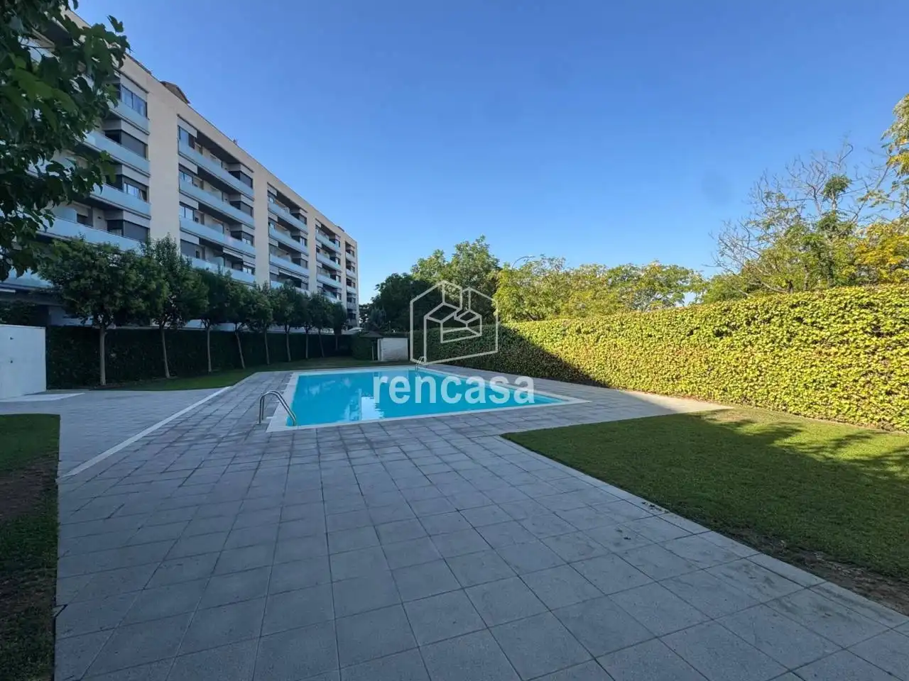 Swimming pool of Flat for sale in Lleida  with Heating, Storage room and Balcony