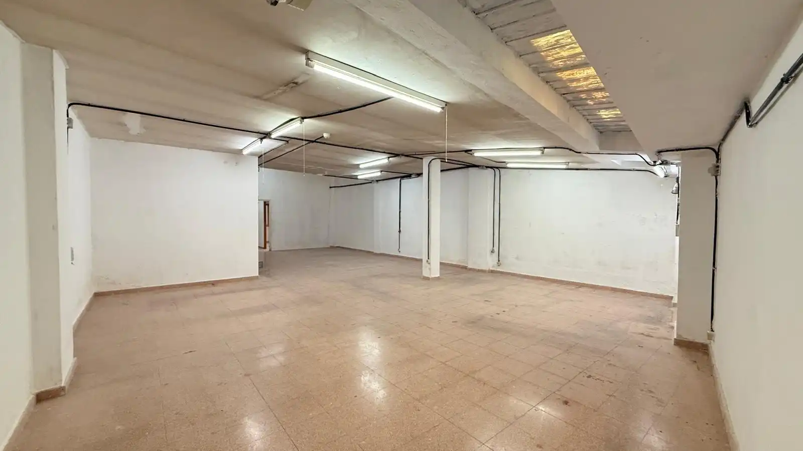 Local comercial en venda a Centre, imagen 4