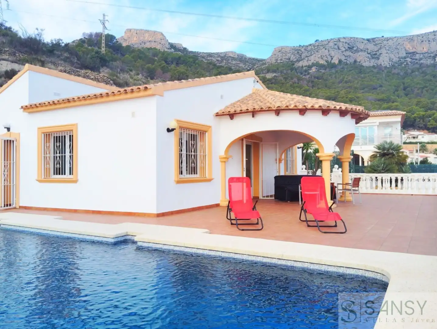Villa con piscina in vendita a Manzanera - Tosal