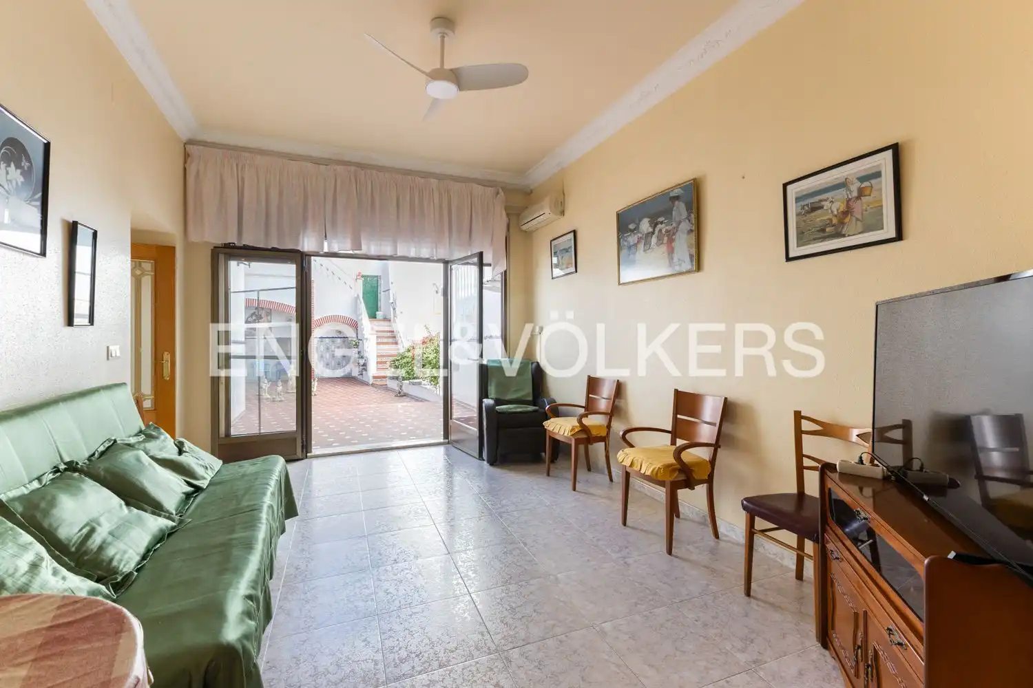 Living room of Houses for sale in Villanueva de Castellón  with Heating and Private garden