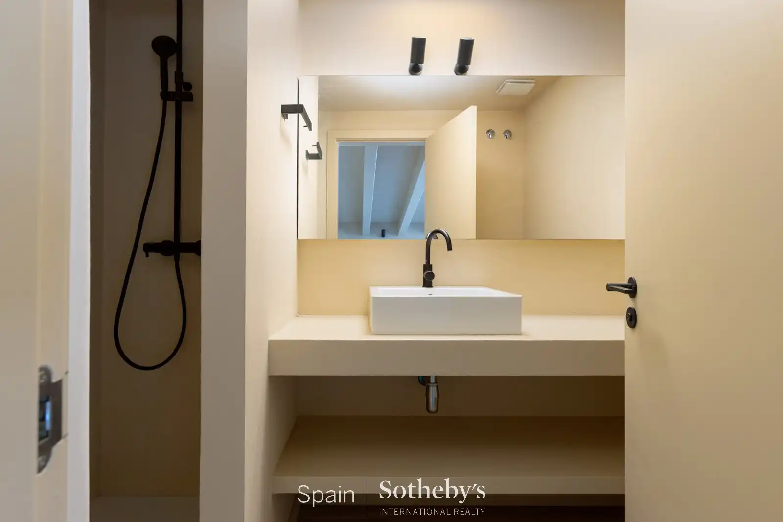 Bany de Casa o xalet en venda en Sant Andreu de Llavaneres amb Aire condicionat, Calefacció i Jardí privat