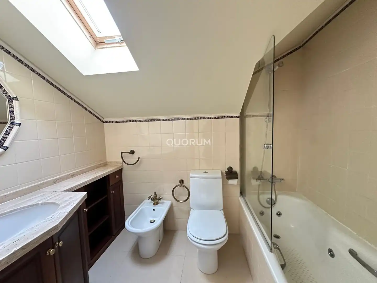Baño de Piso en venta en Getxo  con Calefacción, Jardín privado y Amueblado