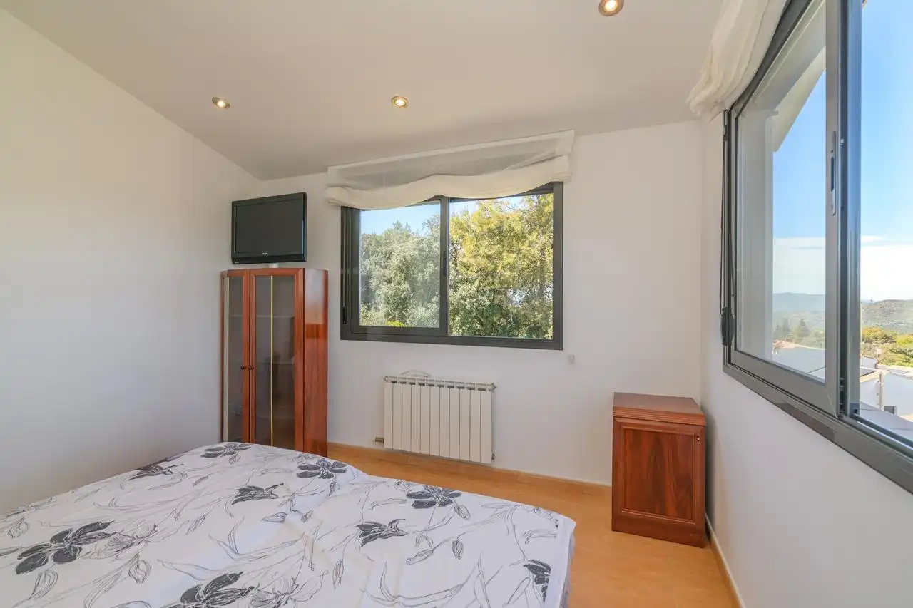 Dormitori de Casa o xalet en venda en Castellnou de Bages amb Jardí privat, Terrassa i Piscina