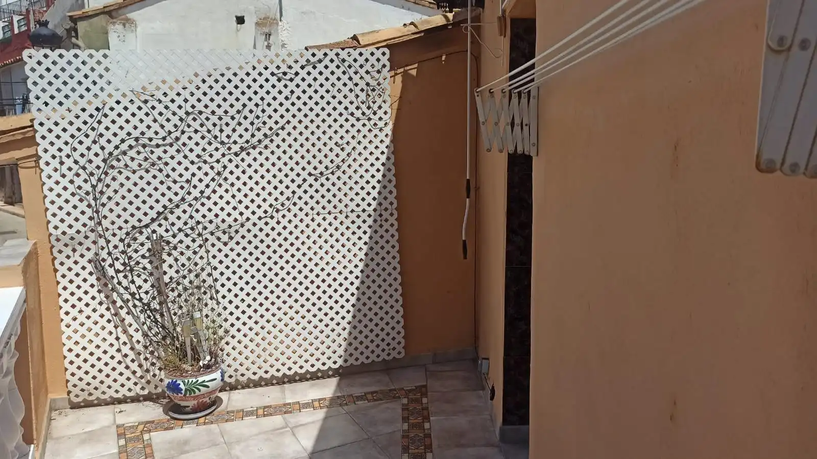 Casa o xalet en venda en Siete Aguas amb Calefacció, Terrassa i Moblat