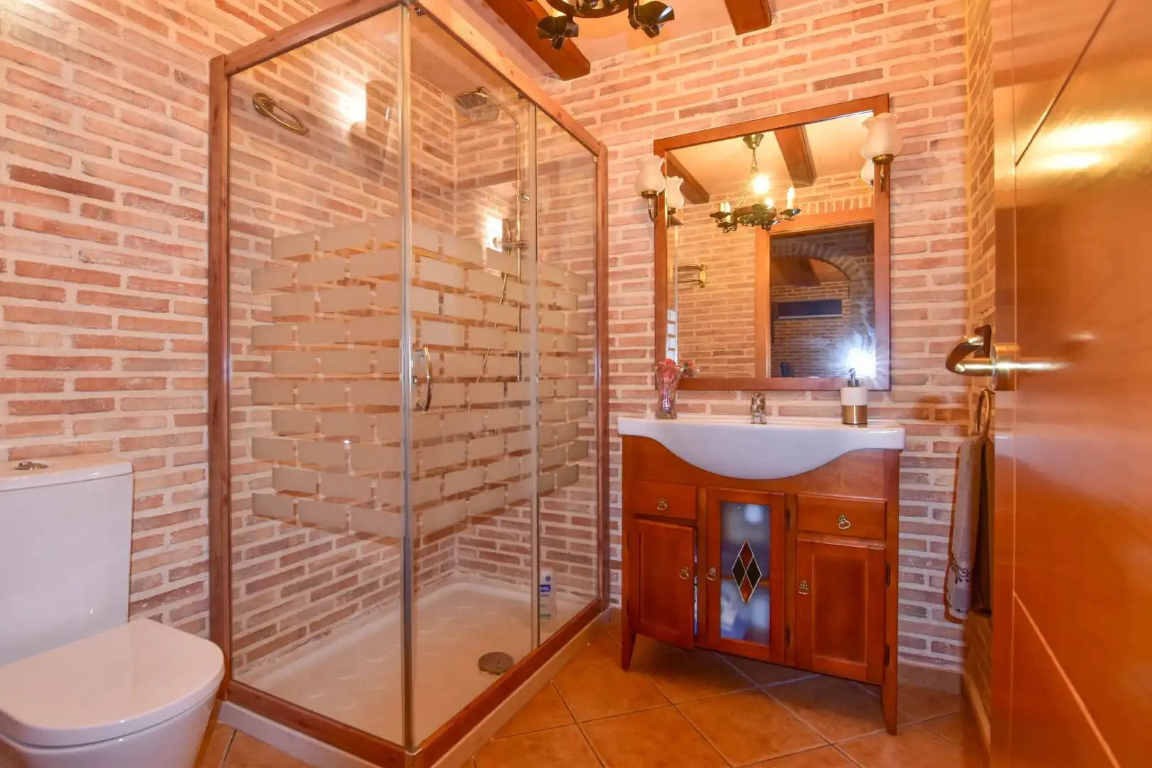 Bany de Casa o xalet en venda en Picassent amb Aire condicionat, Calefacció i Jardí privat