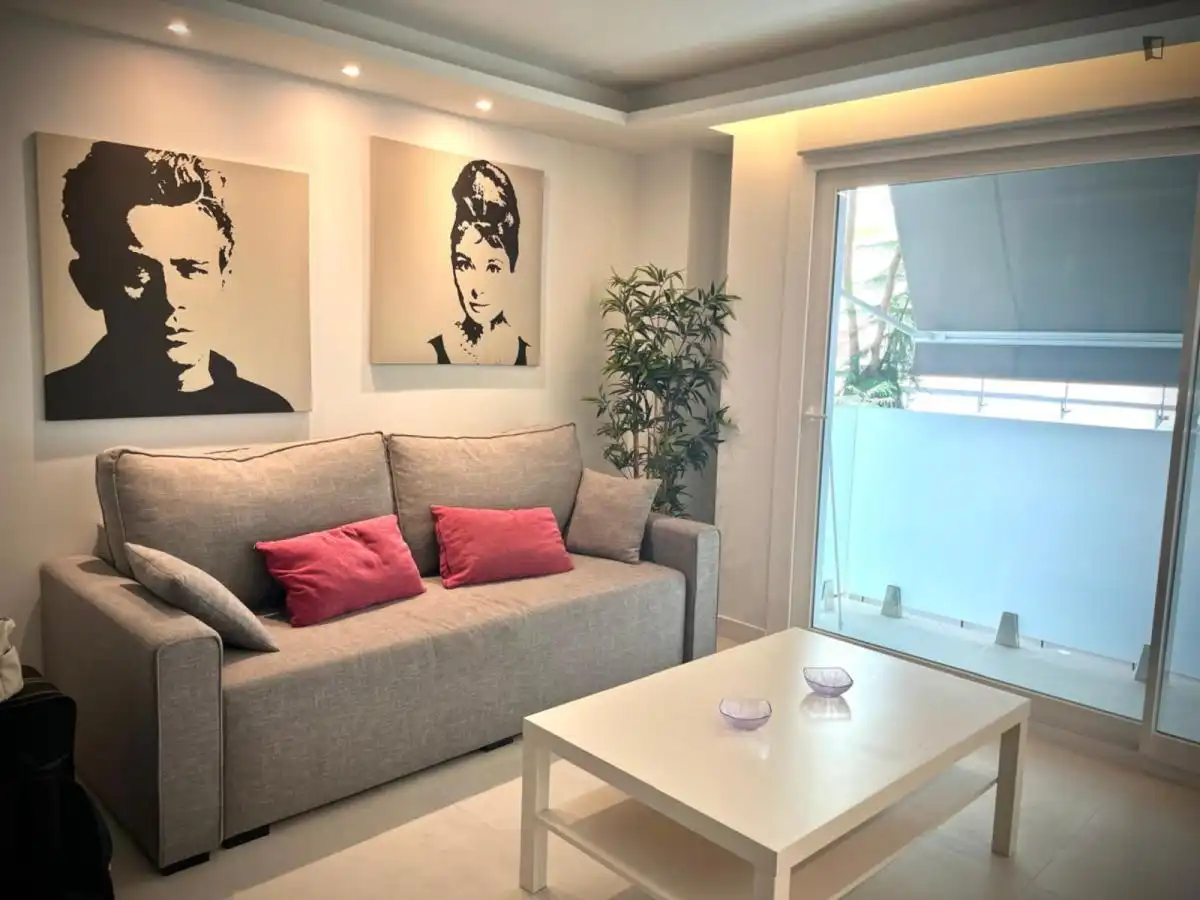 Apartment with lift to rent in Playa de los Boliches