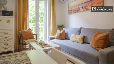 Photo 3 of Flat to rent in Lucero, Madrid