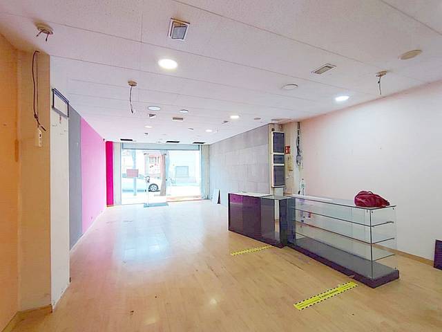 Local comercial en Alquiler en Eixample