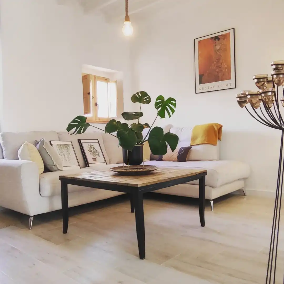 Sala de estar de Finca rústica en venta en Polop con Aire acondicionado, Calefacción y Terraza