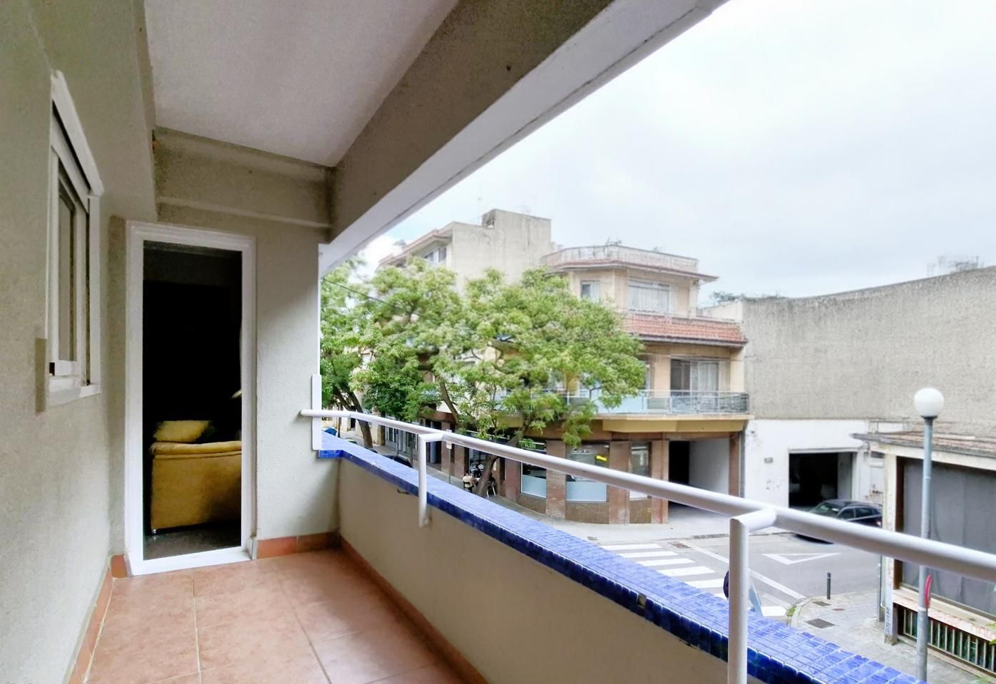 Balcony of Flat for sale in Terrassa  with Air Conditioner, Terrace and Furnished