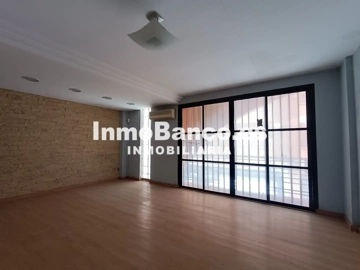 Piso con terraza en venta en Carrer V Blasco Ibáñez 48