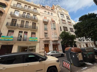 Piso con balcón en venta en Calle Calle Jorge Juan