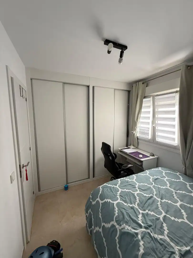 Dormitori de Apartament en venda en Alicante / Alacant amb Aire condicionat i Terrassa