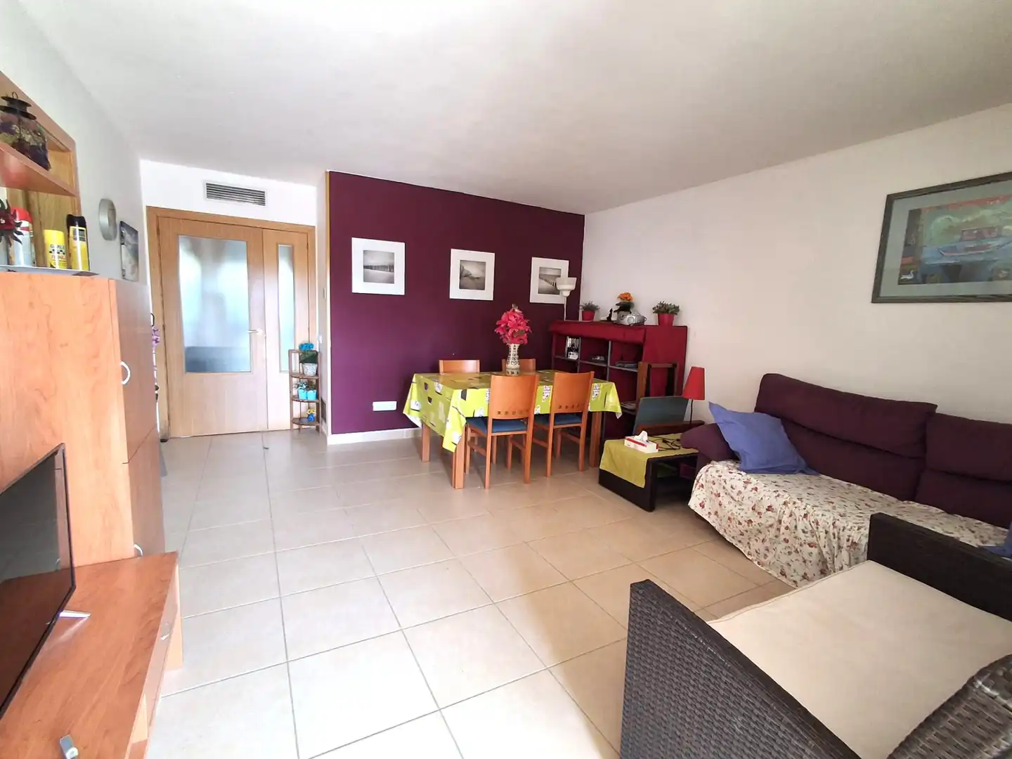 Sala de estar de Piso en venta en Mont-roig del Camp con Aire acondicionado, Jardín privado y Amueblado