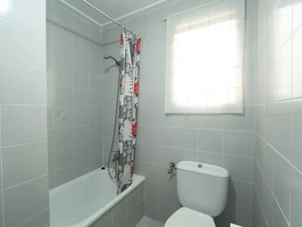 Baño de Piso en venta en Benifaió con Balcón