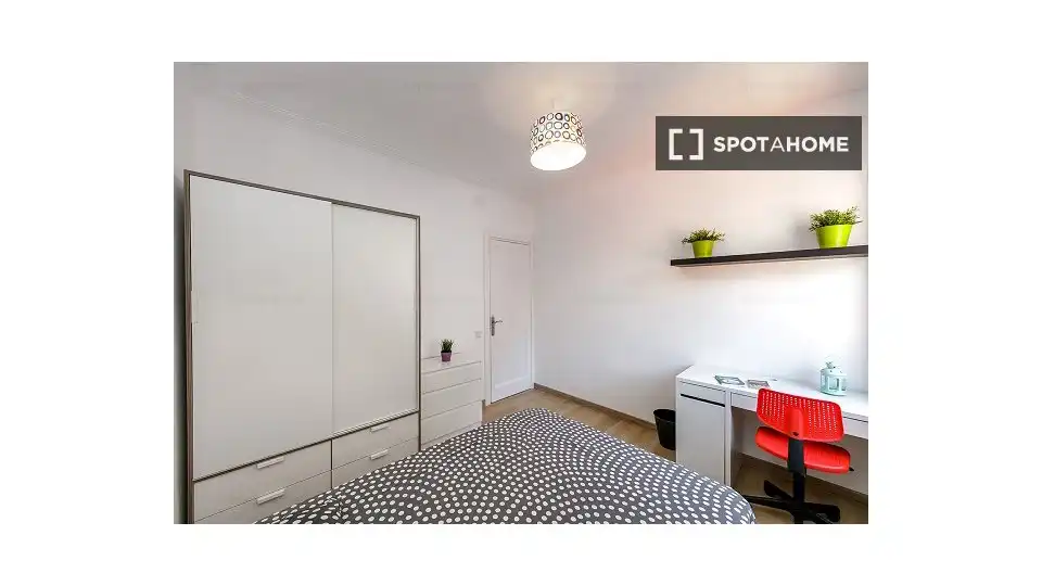 Bedroom of Flat for rent in Barcelona  with Air Conditioner, Heating and Furnished