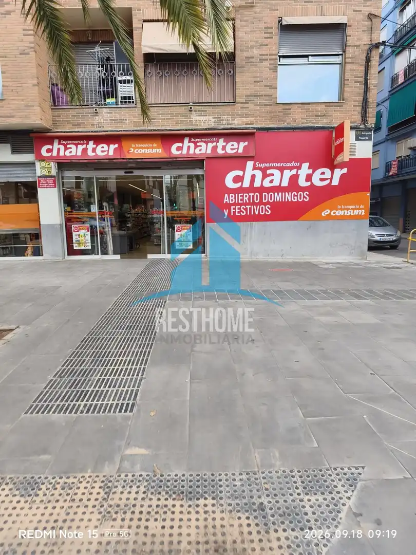 Vista exterior de Piso en venta en Benetússer, Valencia
