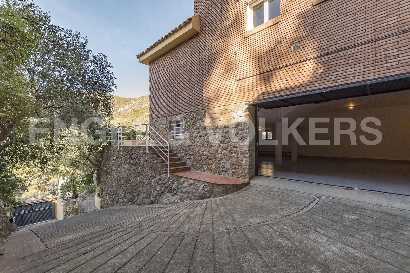 Vista exterior de Casa o xalet en venda en Castelldefels amb Aire condicionat, Calefacció i Jardí privat
