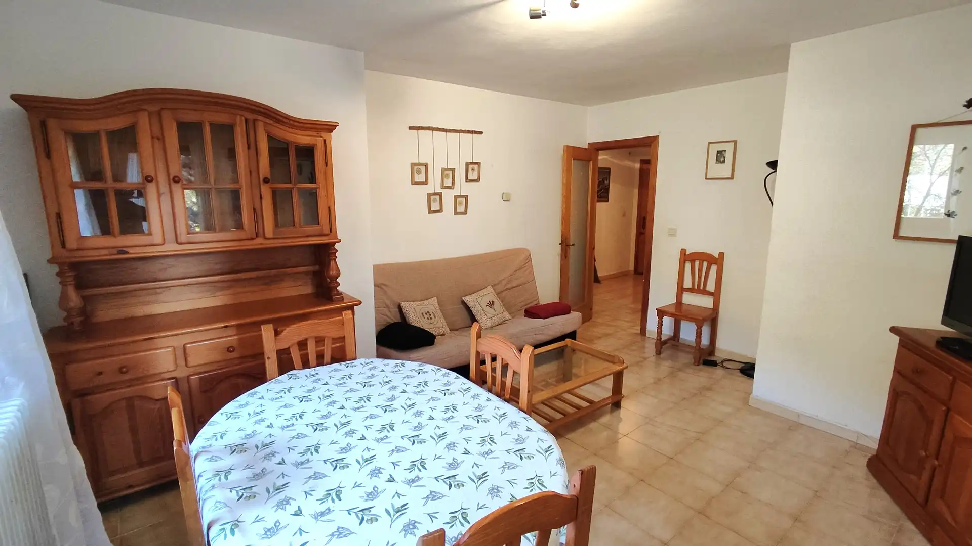 Comedor de Piso en venta en Biescas con Calefacción, Terraza y Amueblado