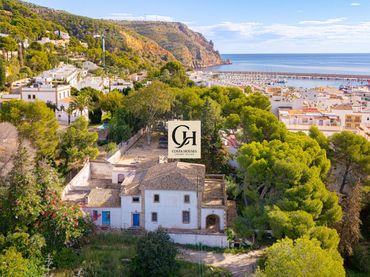 Villa con balcone in vendita a Carrer Guadassuar