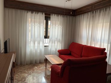 Apartamento con balcón en alquiler en Camino de Ronda 191