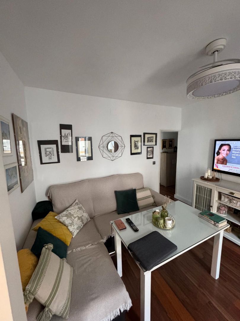Living room of Flat for sale in  Jaén Capital  with Air Conditioner, Heating and Parquet flooring
