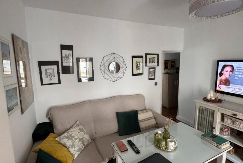 Photo 1 of Flat for sale in Calle Cádiz, Peñamefecit - Avda Barcelona, Jaén