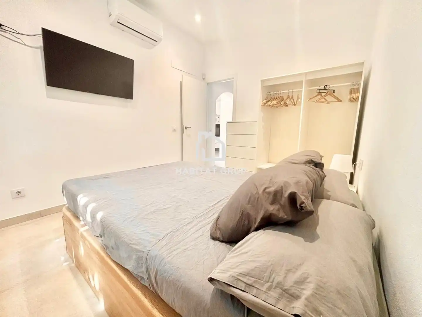Dormitori de Casa adosada en venda en Ciutadella de Menorca amb Aire condicionat, Jardí privat i Terrassa