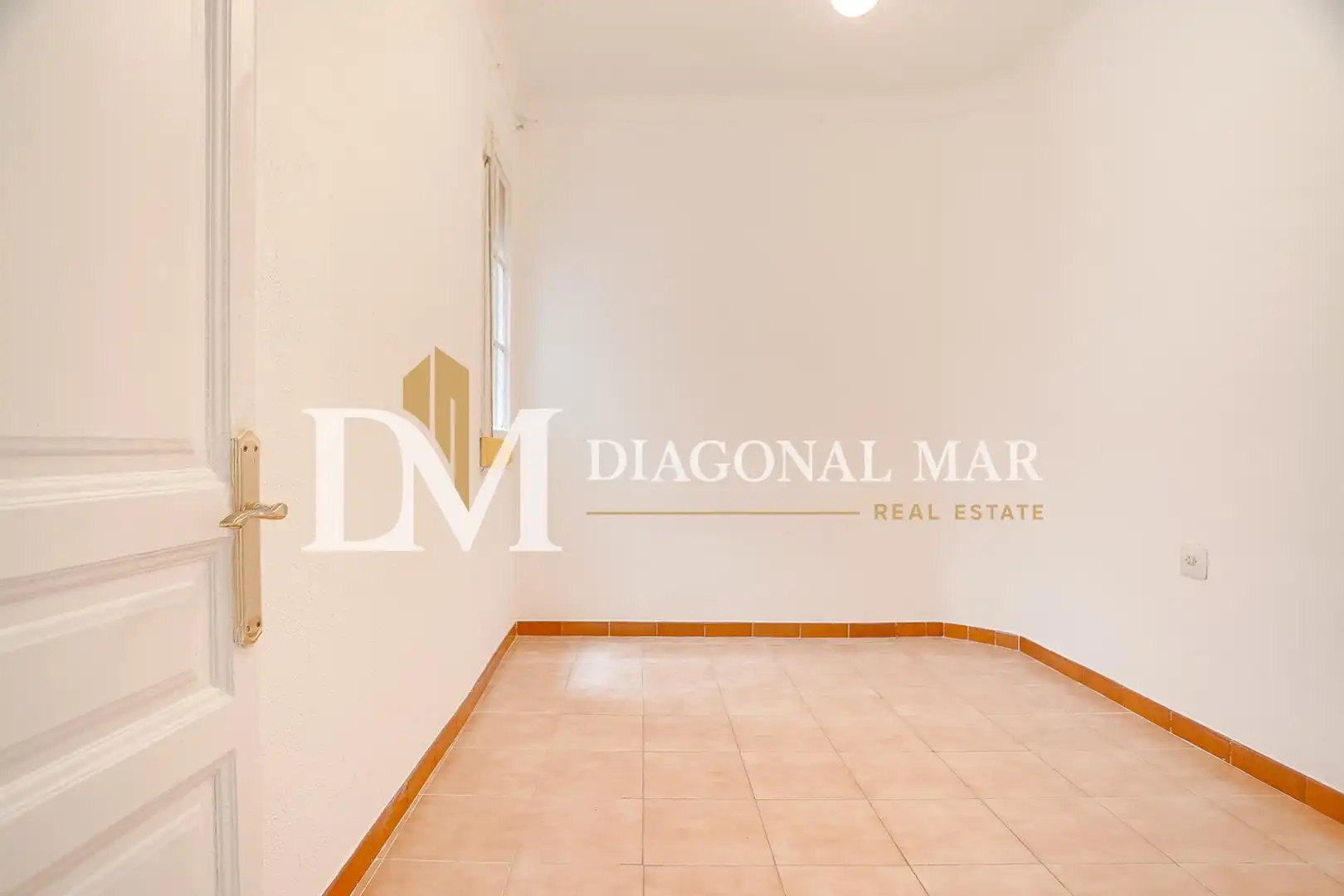 Habitación de Piso en venta en Barcelona con Aire acondicionado y Alarma