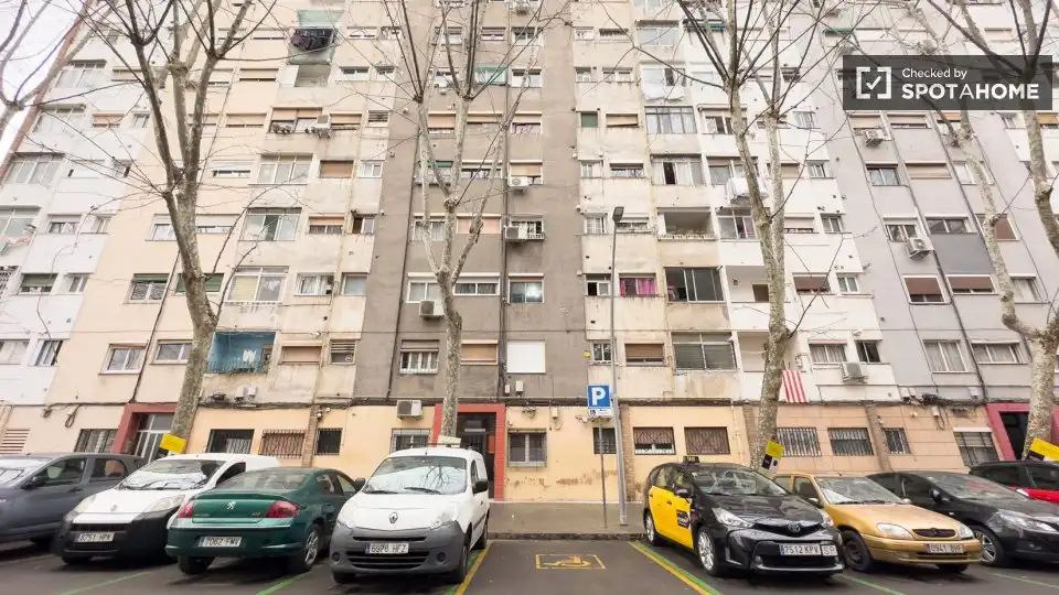 Habitació a La Verneda i la Pau
