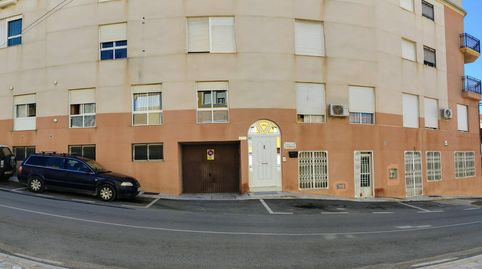 PISO EN MACAEL  ALMERÍA  CON EXCELENTE UBICACIÓN CON 3 DORMITORIOS, 2 CUARTO DE BAÑO Y TRASTERO..