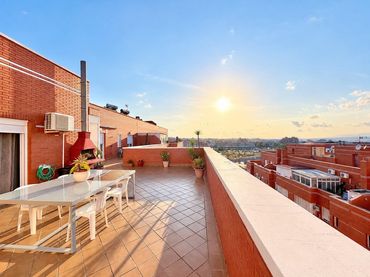 Ático con ascensor en venta en Roquetas de Mar ciudad
