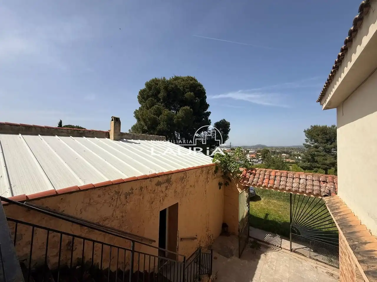 Haus oder Chalet zum Verkauf in Chiva mit Privatgarten und Terrasse