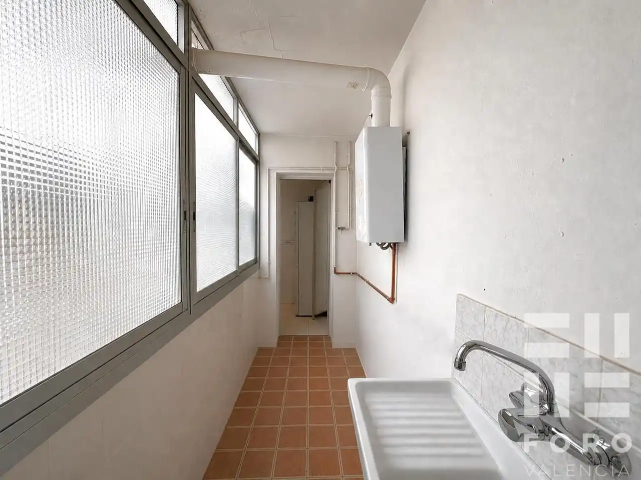 Baño de Piso en venta en Valencia con Aire acondicionado, Terraza y Balcón