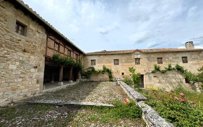 Vista exterior de Casa o xalet en venda en Villarcayo de Merindad de Castilla la Vieja amb Terrassa