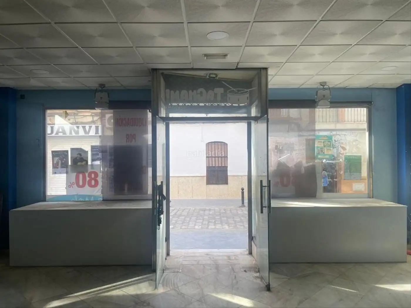 Gewerbefläche zum Verkauf in Calle Antonio Pérez Tinao 12