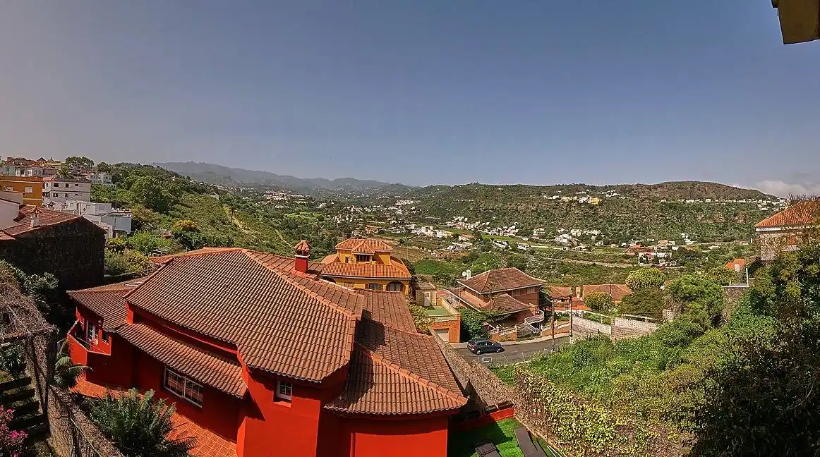 Vista exterior de Casa o xalet en venda en Santa Brígida amb Jardí privat, Terrassa i Balcó