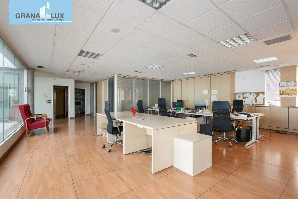 Inmuebles singulares con ascensor en venta en Poniente, imagen 30