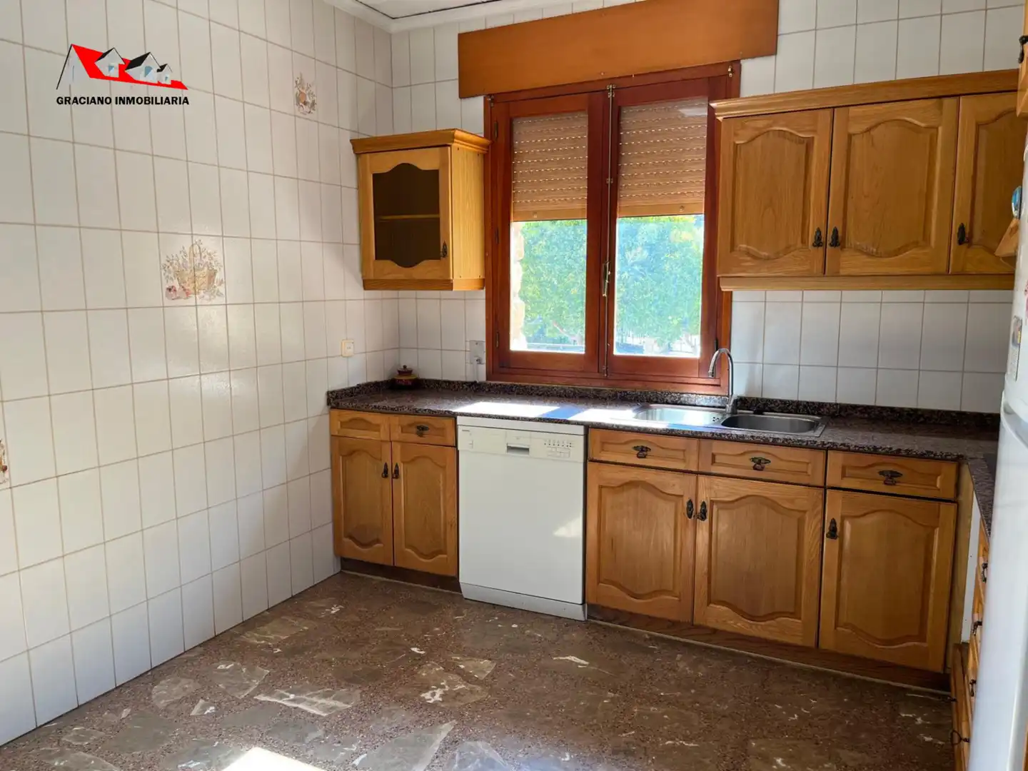 Casa aparellada amb jardí en venda a Casas de Juan Núñez, imagen 7
