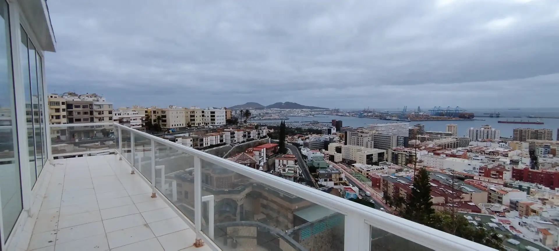 Terrasse von Büro zur Miete in Las Palmas de Gran Canaria mit Klimaanlage, Terrasse und Balkon