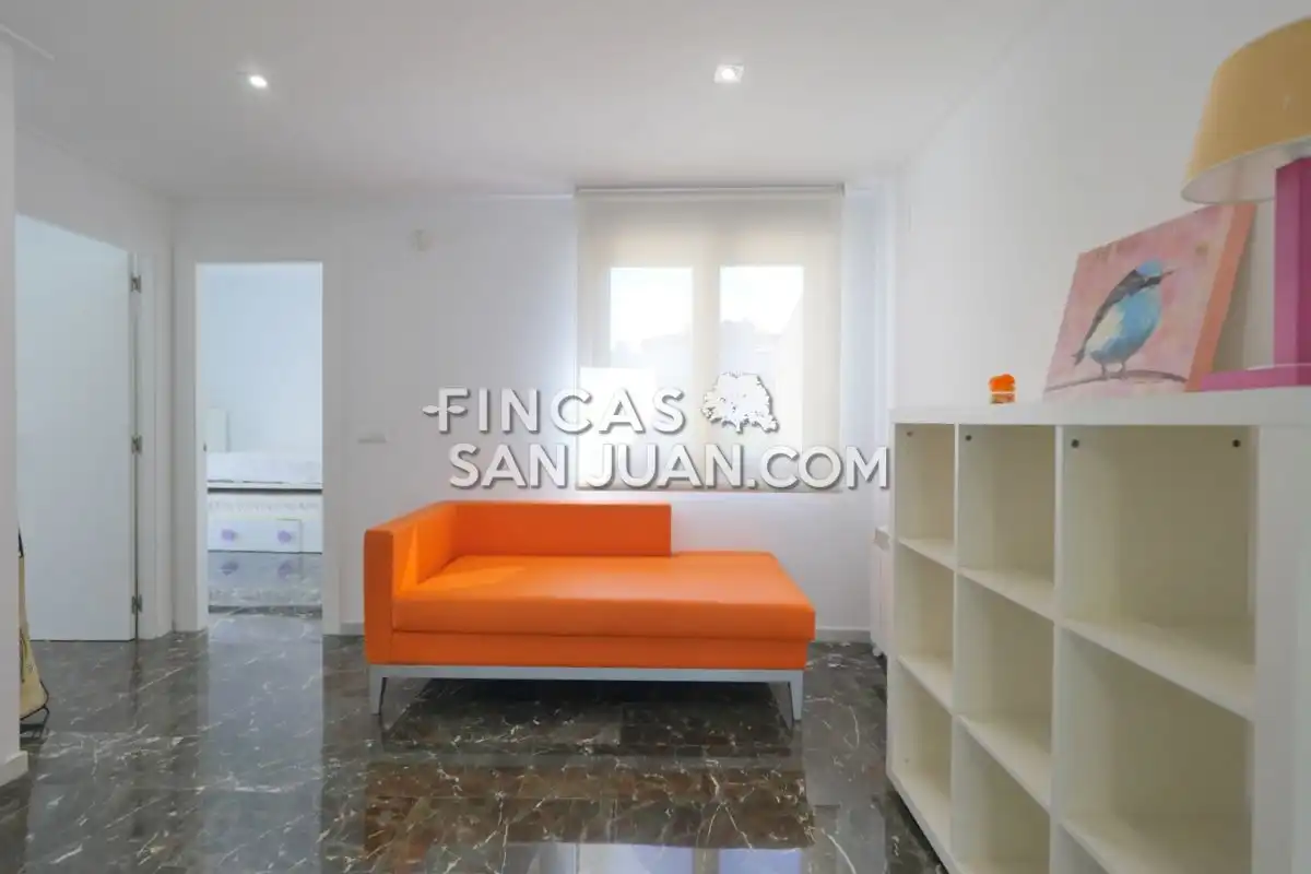 Sala d'estar de Casa o xalet en venda en Sant Joan d'Alacant amb Aire condicionat, Calefacció i Terrassa