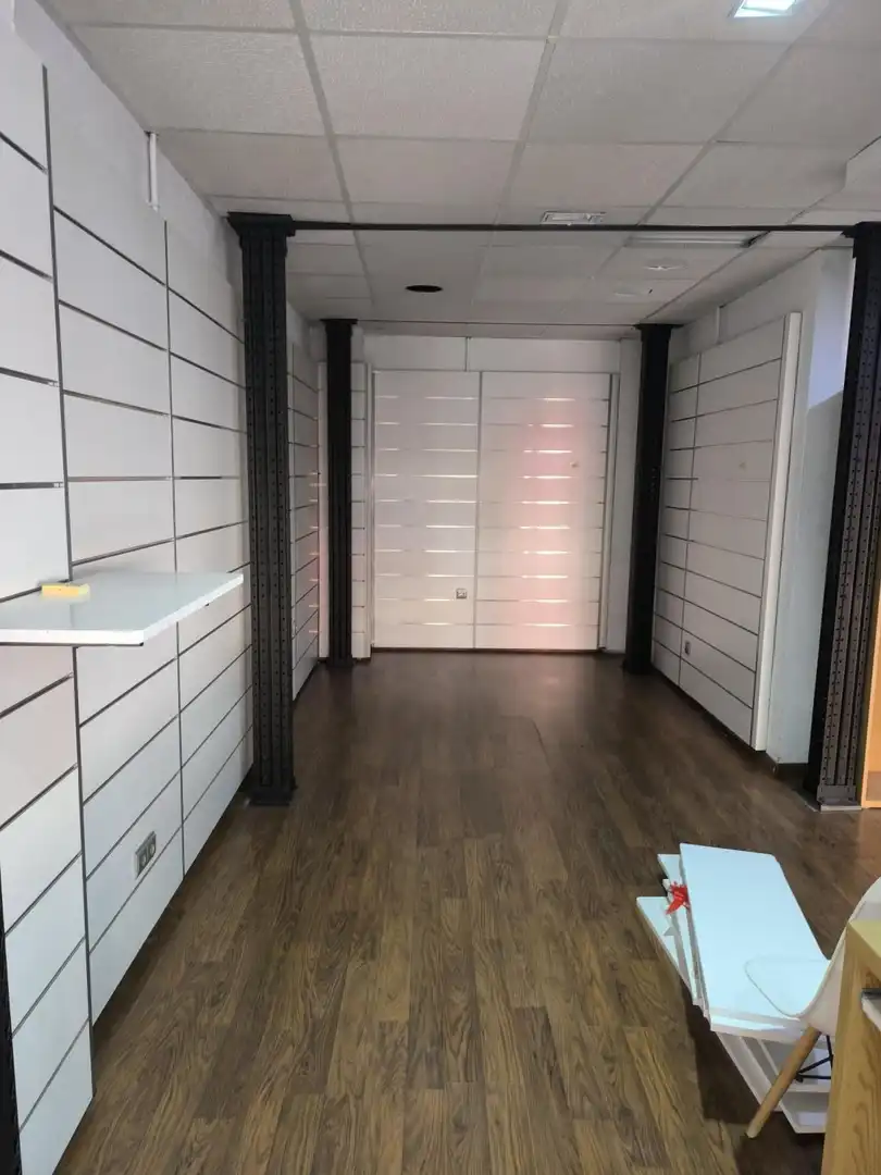 Commercial properties for rent in Sevilla  with Air Conditioner